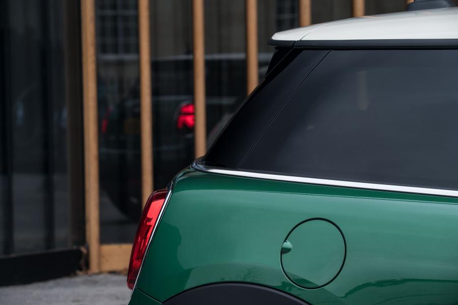 Детали экстерьера Mini Cooper 60 Years Edition (F56) 2019 года  (WW) (фото 69 из 189)
